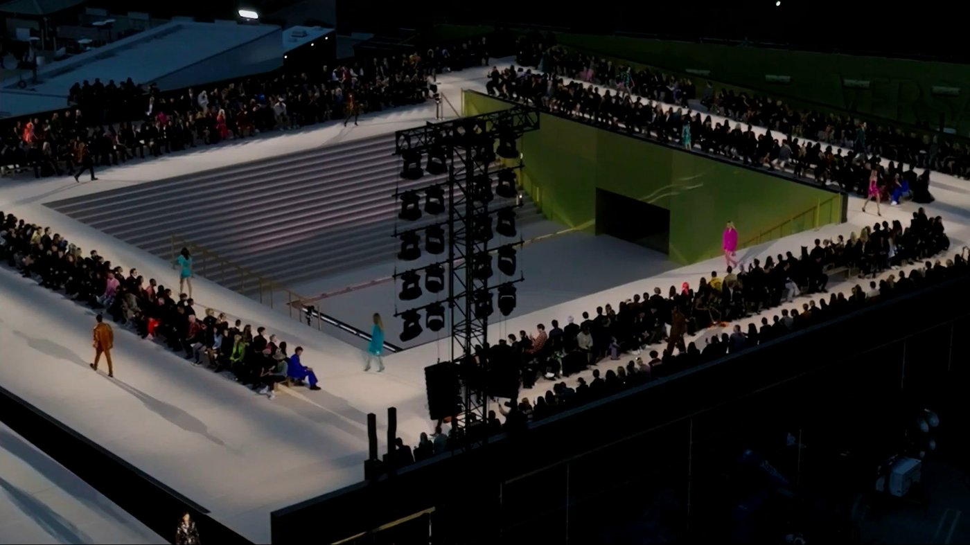 Versace - FW23 Los Angeles Fashion Show - frame 3