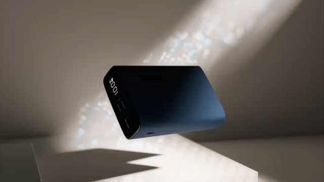 Still from Cellularline - Elite Powerbanks